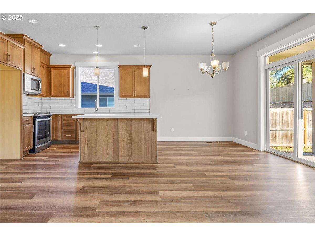1375 Northeast Cascadia Ridge Drive Estacada, OR 97023 - Photo 10 of 46 Gallery Image 10