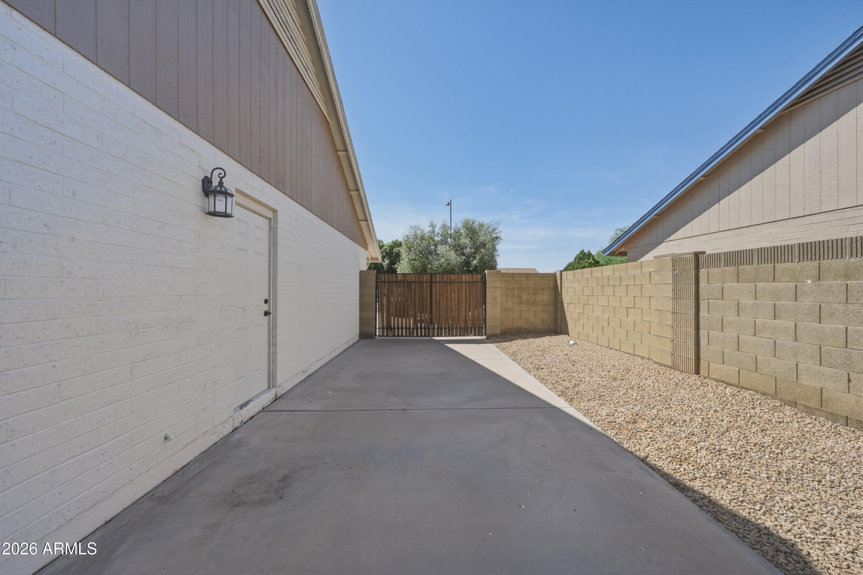 7314 West Bloomfield Road Peoria, AZ 85381 - Photo 24 of 30 28_dsc_0022