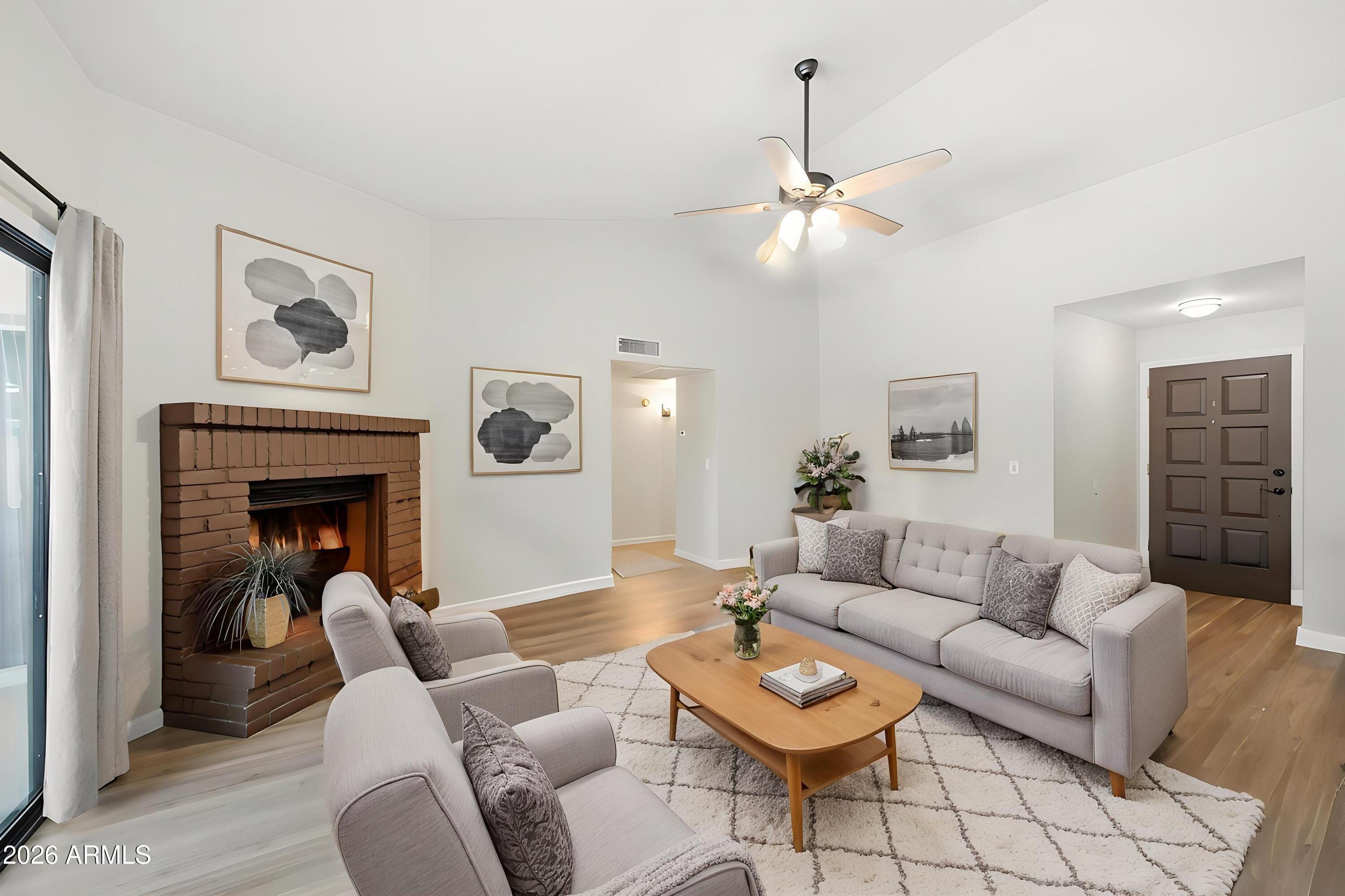 7314 West Bloomfield Road Peoria, AZ 85381 - Photo 3 of 30 5_virtuallystaged