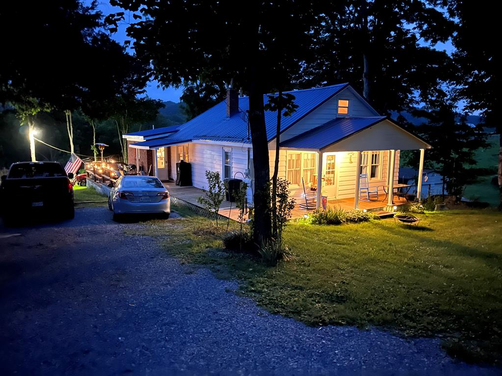 38000 Loves Mill Road Chilhowie, VA 24319 - Photo 4 of 27 Gallery Image 4