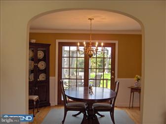 276 Rosedale Avenue Wayne, PA 19087 - Photo 2 of 6
