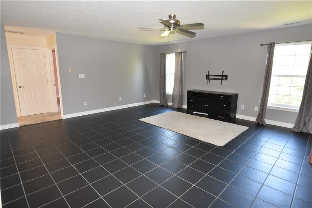 3744 Jonathan Ridge Columbus, IN 47201 - Photo 11 of 24 Gallery Image 11