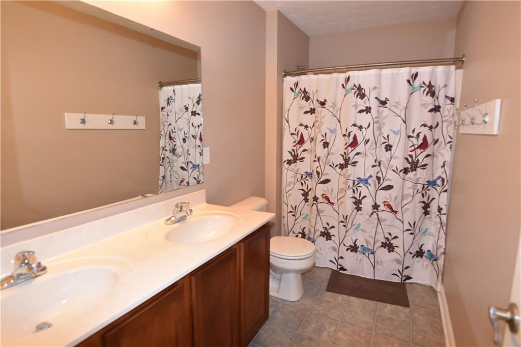 3744 Jonathan Ridge Columbus, IN 47201 - Photo 14 of 24 Gallery Image 14