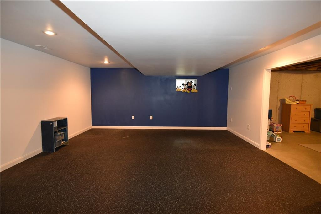 3744 Jonathan Ridge Columbus, IN 47201 - Photo 20 of 24 Gallery Image 20