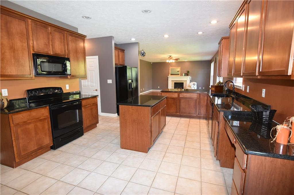 3744 Jonathan Ridge Columbus, IN 47201 - Photo 8 of 24 Gallery Image 8