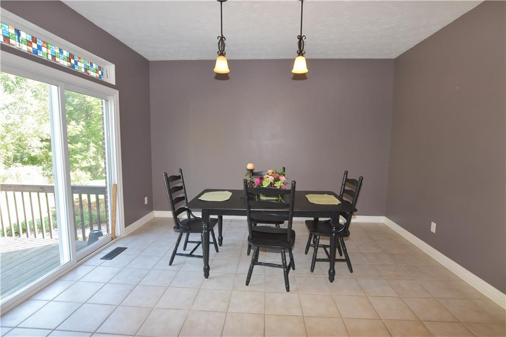 3744 Jonathan Ridge Columbus, IN 47201 - Photo 9 of 24 Gallery Image 9