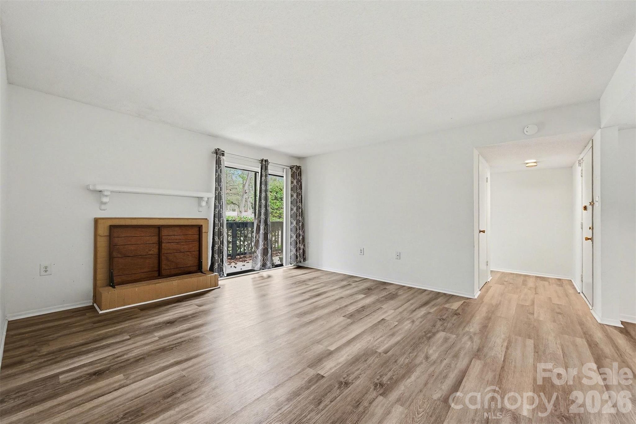 4906 Sardis Road, Unit B Charlotte, NC 28270 - Photo 5 of 24