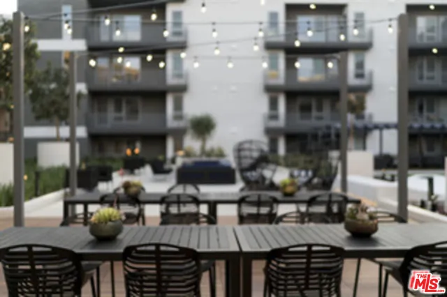 $5,030 | 3425 West Olive Avenue, Unit 149, Burbank, CA 91505