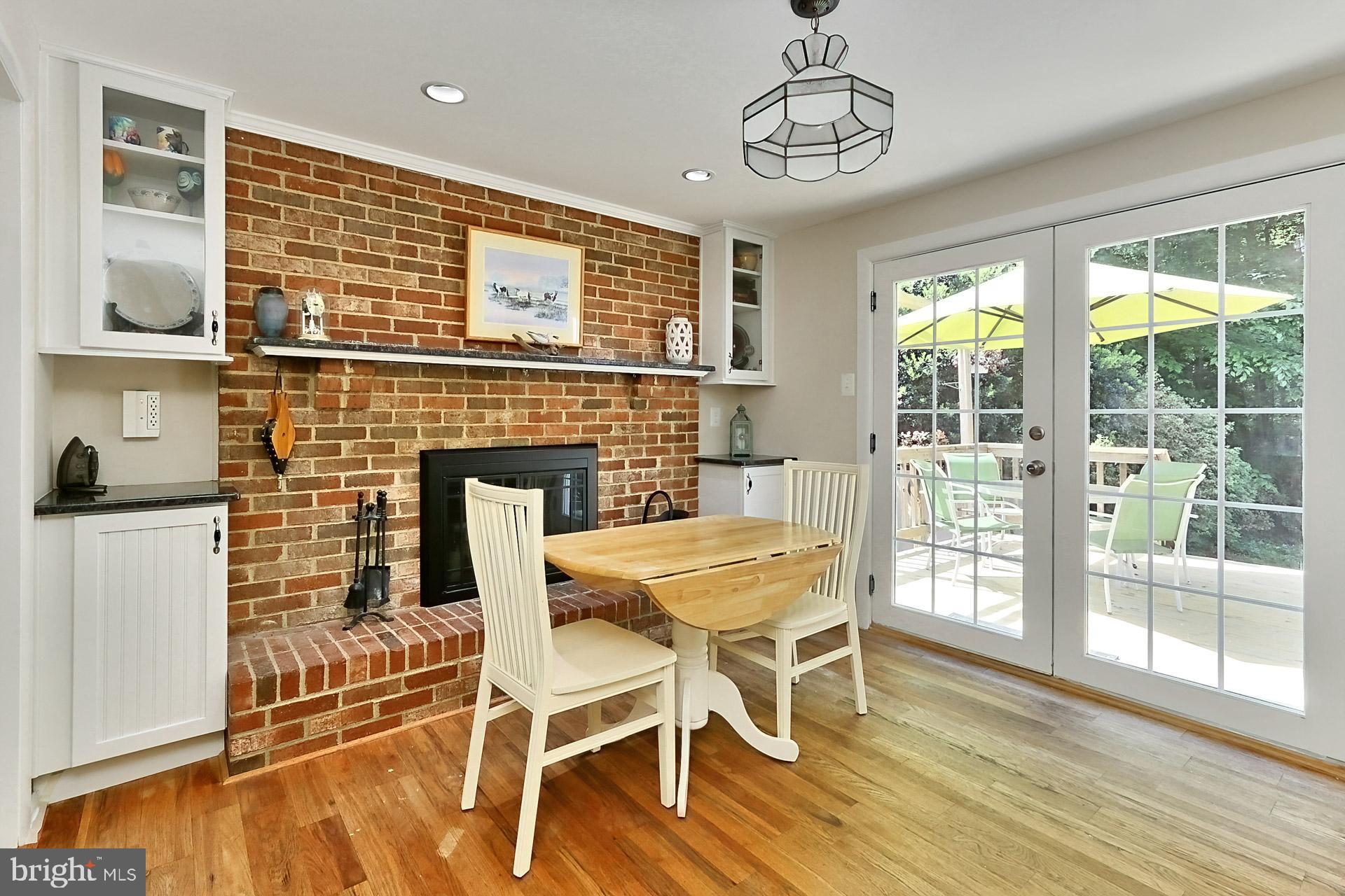 8415 Rainbow Bridge Lane Springfield, VA 22153 - Photo 15 of 36