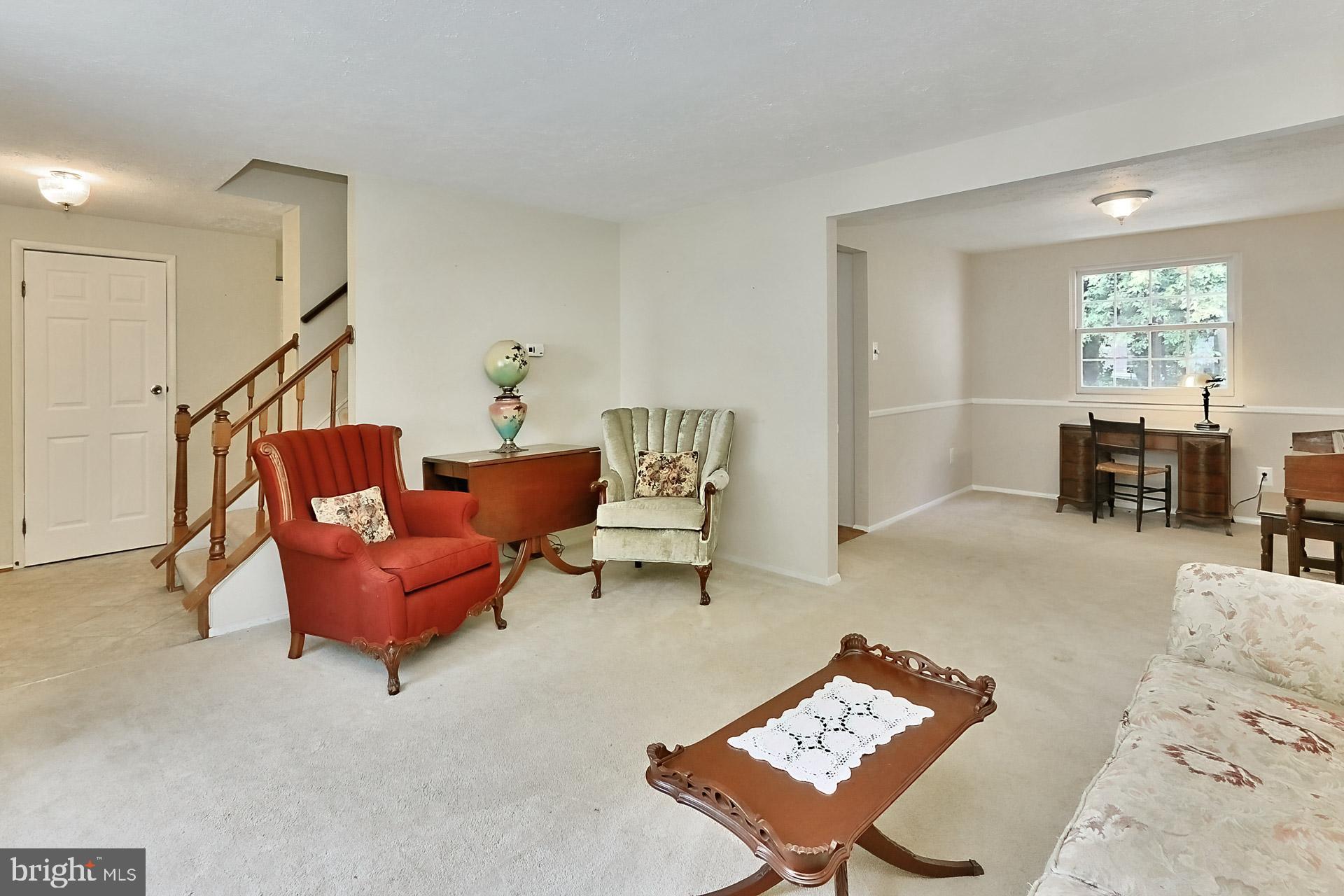 8415 Rainbow Bridge Lane Springfield, VA 22153 - Photo 6 of 36