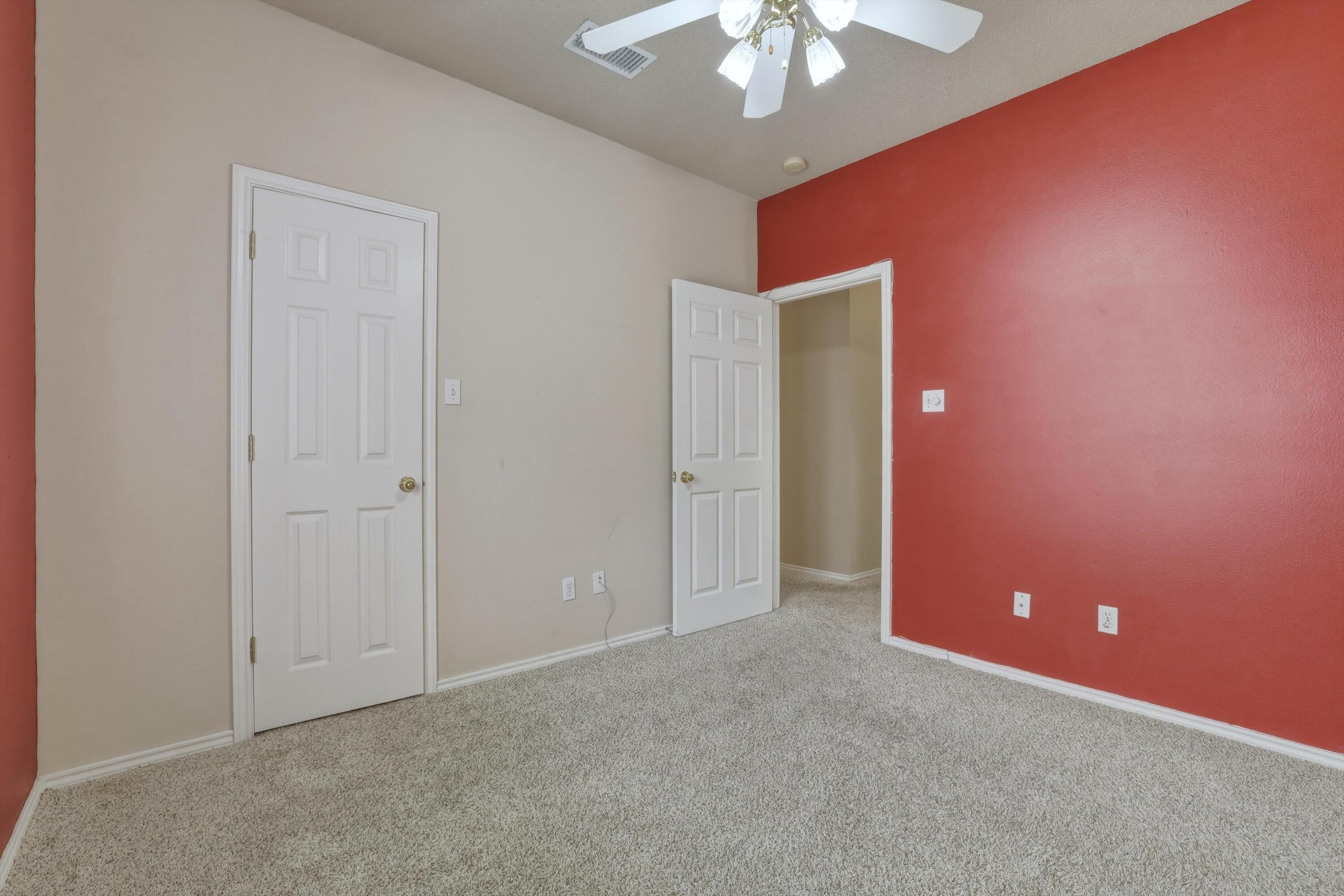 5419 70th Street Lubbock, TX 79424 - Photo 19 of 28 23-5419_70th_Street_028_DxO