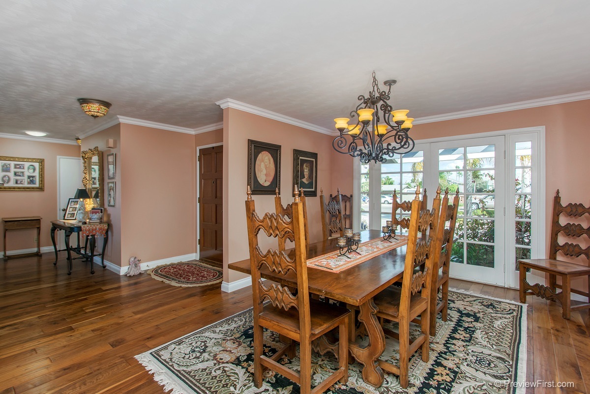 1455 Ridgeway Street Oceanside, CA 92054 - Photo 6 of 25 Gallery Image 6