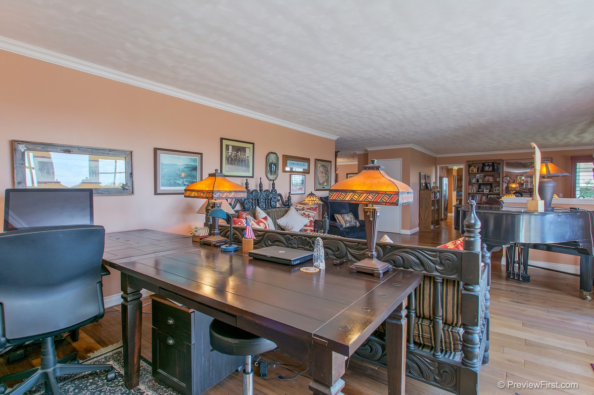 1455 Ridgeway Street Oceanside, CA 92054 - Photo 9 of 25 Gallery Image 9