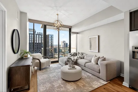 $649,000 | 1212 Laurel Street, Unit 2206, Nashville, TN 37203