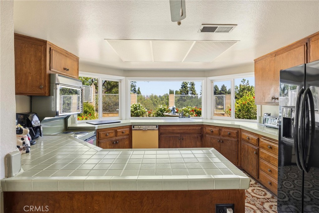 2132 Camino Rey Fullerton, CA 92833 - Photo 31 of 60