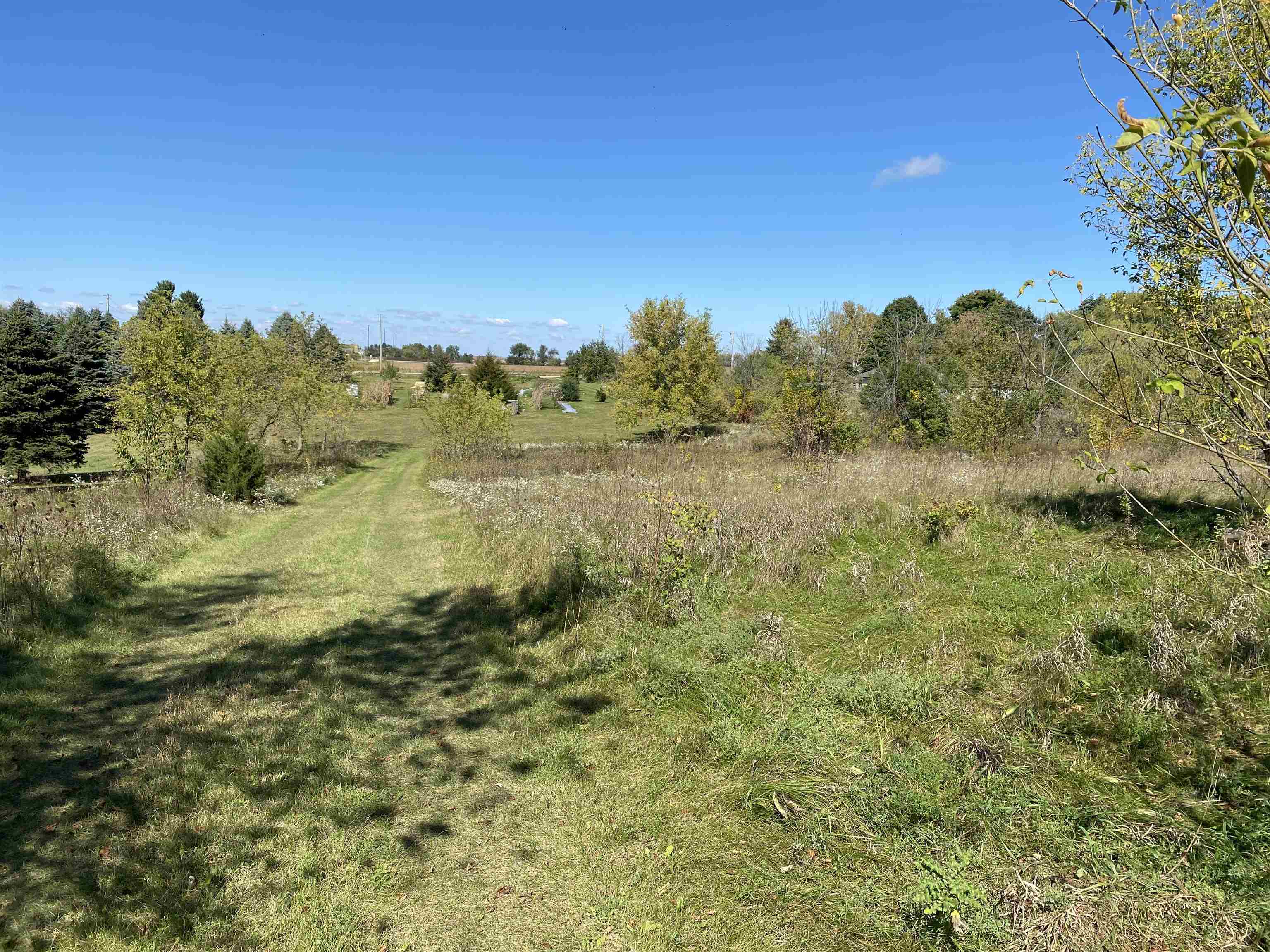 11914 E Creek Darien, WI 53114 - Photo 3 of 5