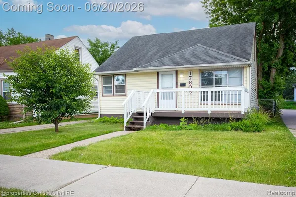 $168,900 | 17606 Tennyson Street, Roseville, MI 48066