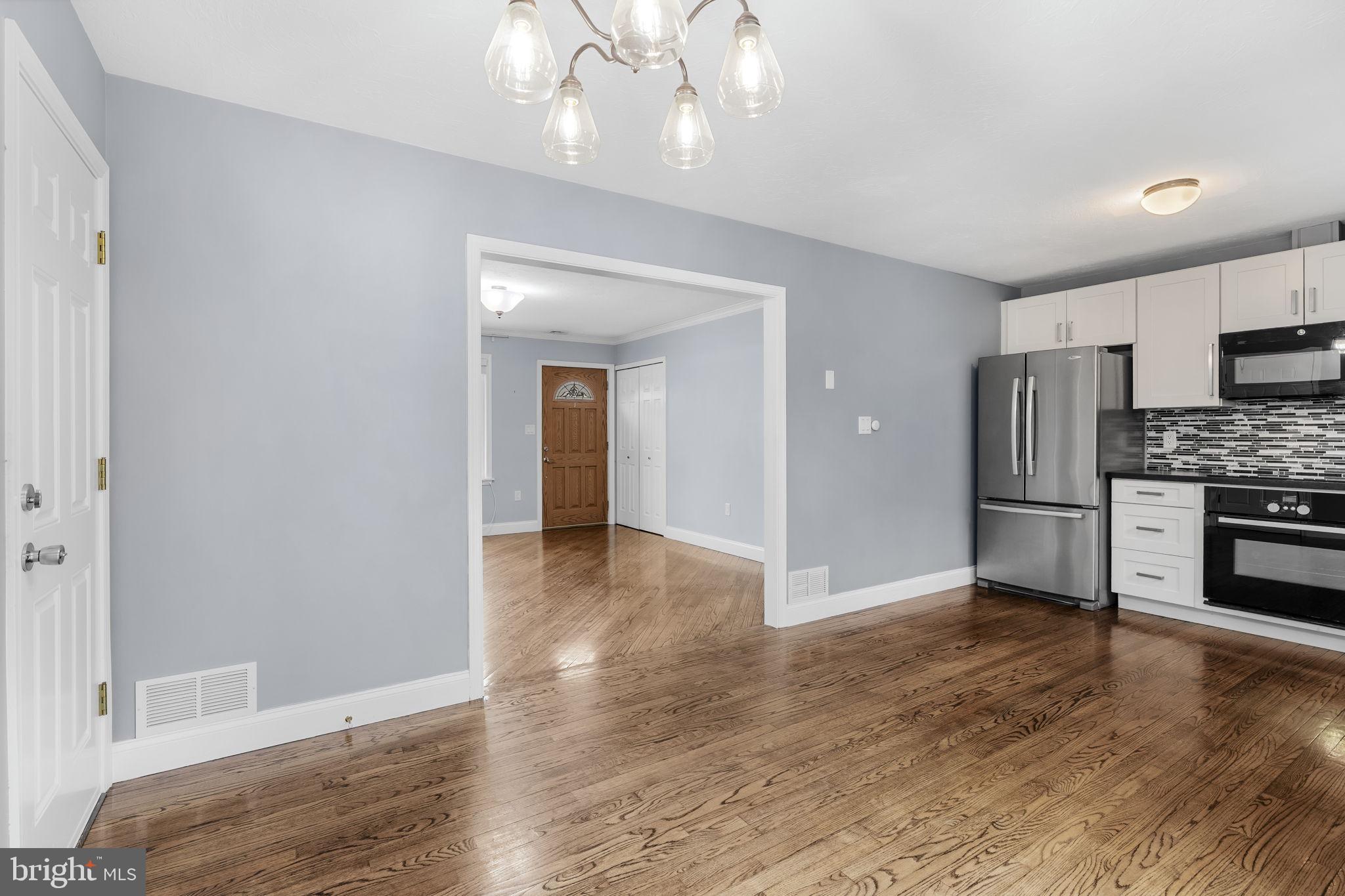 305 Partridge Drive Lititz, PA 17543 - Photo 6 of 46 Gallery Image 6