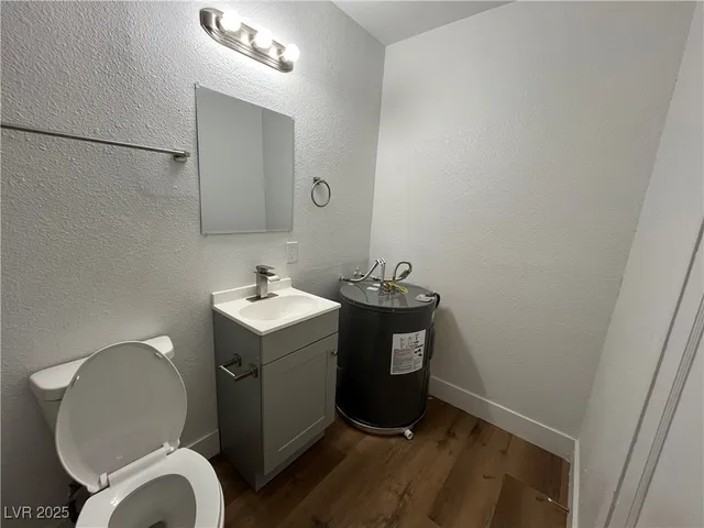 $500 | 222 South 10th Street, Unit 102, Las Vegas, NV 89101