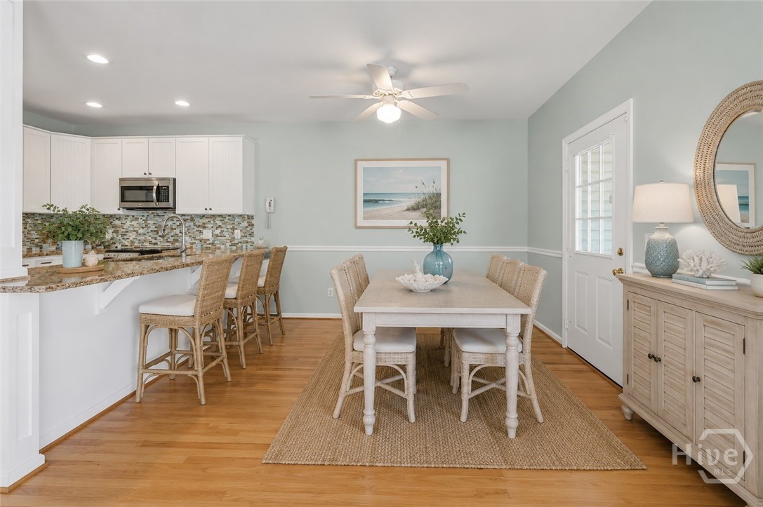 607 6th Street, Unit B Tybee Island, GA 31328 - Photo 18 of 69 Virtually Staged Dining Room