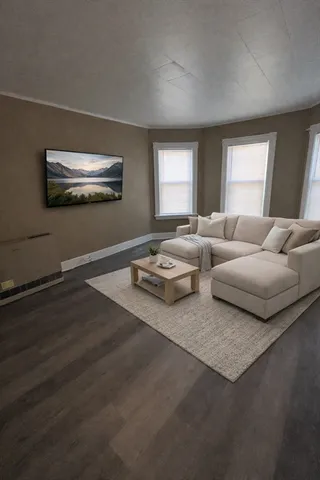 $2,000 | 8 Camp Street, Unit 1, Worcester, MA 01603