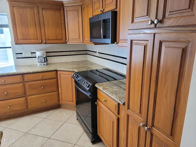 $695,000 | 2105 Avenida San Antero, Camarillo, CA 93010