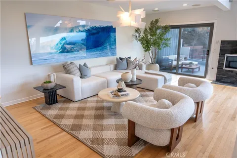 $3,395,000 | 901 Summit Drive, Laguna Beach, CA 92651