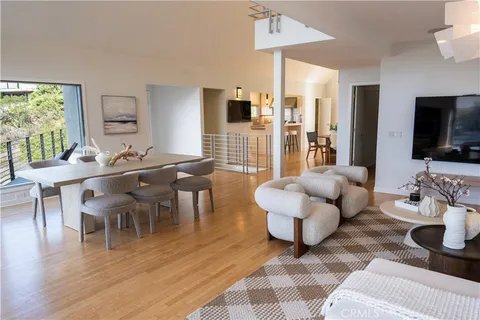 $3,395,000 | 901 Summit Drive, Laguna Beach, CA 92651