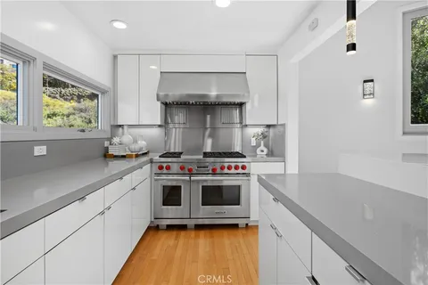 $3,395,000 | 901 Summit Drive, Laguna Beach, CA 92651