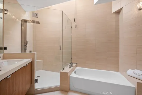 $3,395,000 | 901 Summit Drive, Laguna Beach, CA 92651