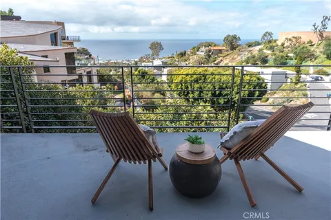$3,395,000 | 901 Summit Drive, Laguna Beach, CA 92651