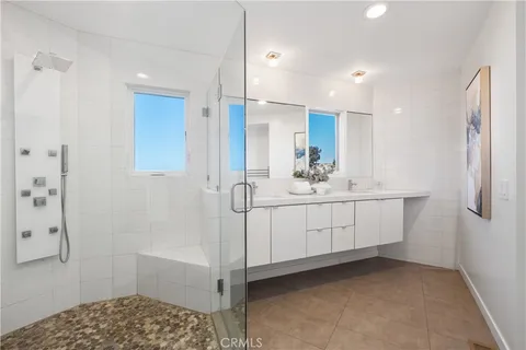 $3,395,000 | 901 Summit Drive, Laguna Beach, CA 92651