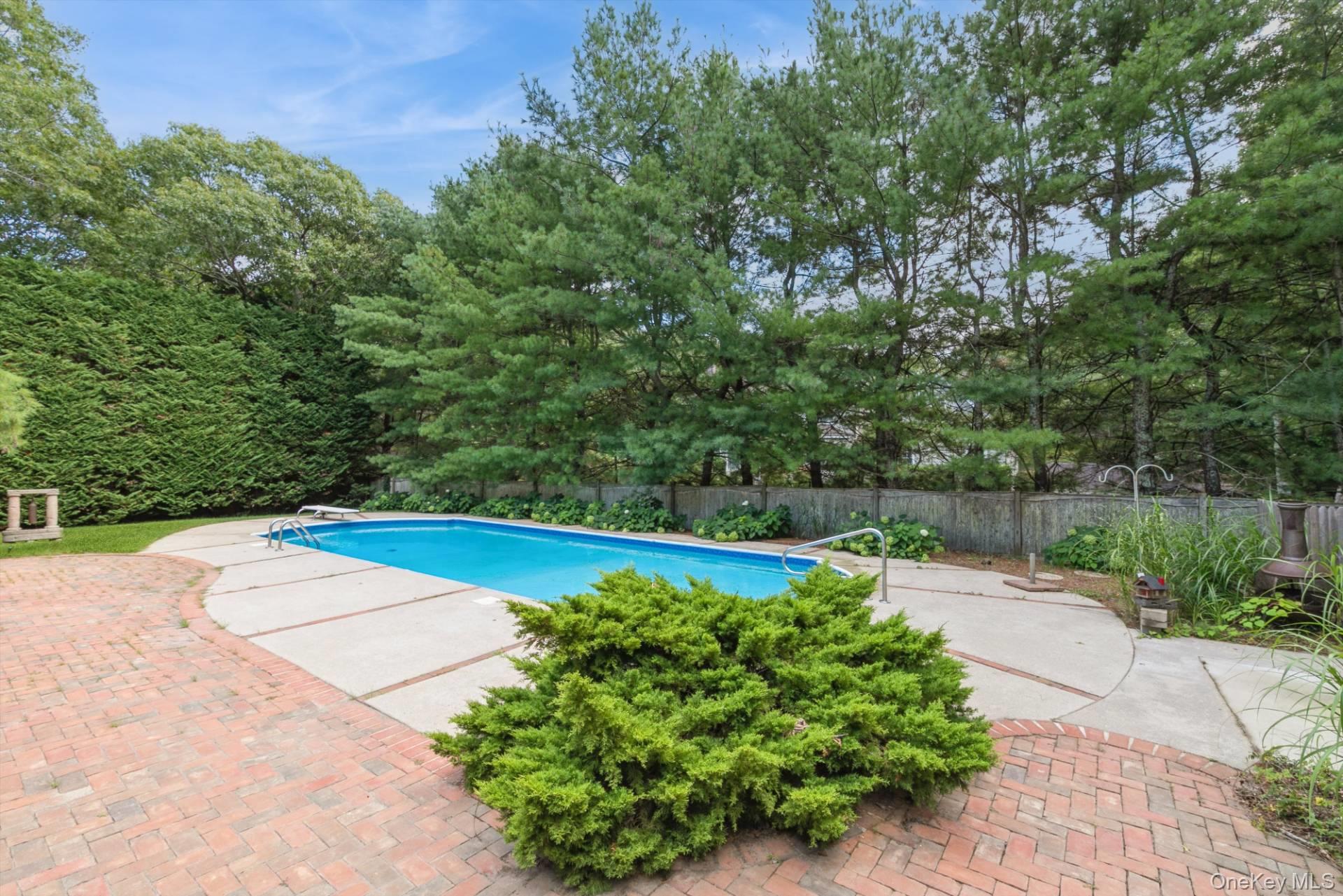 10 West Landing Road Hampton Bays, NY 11946 - Photo 23 of 29 Gallery Image 23