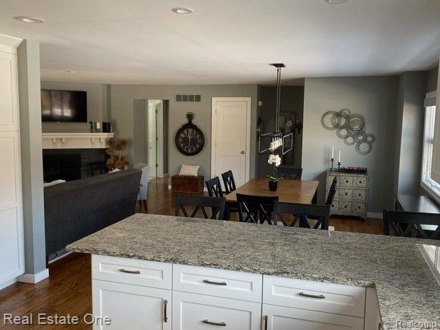 3790 Beach Road Troy, MI 48084 - Photo 8 of 28 dining room from kitchen
