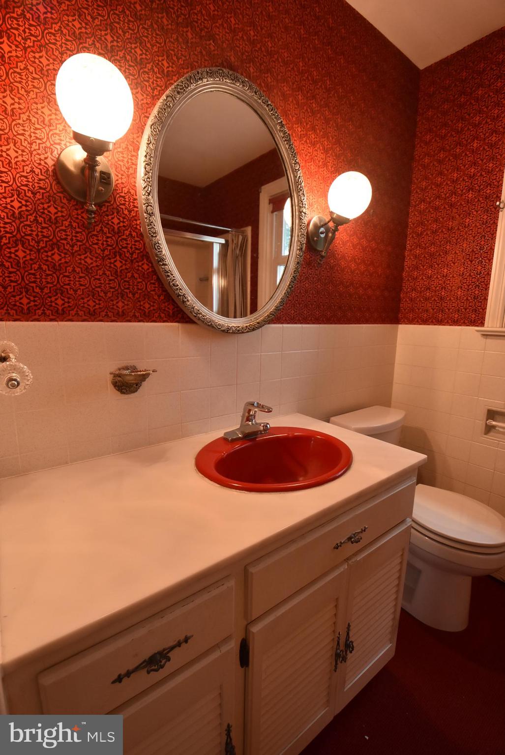 1640 Clearview Road Lansdale, PA 19446 - Photo 32 of 49 hall bath