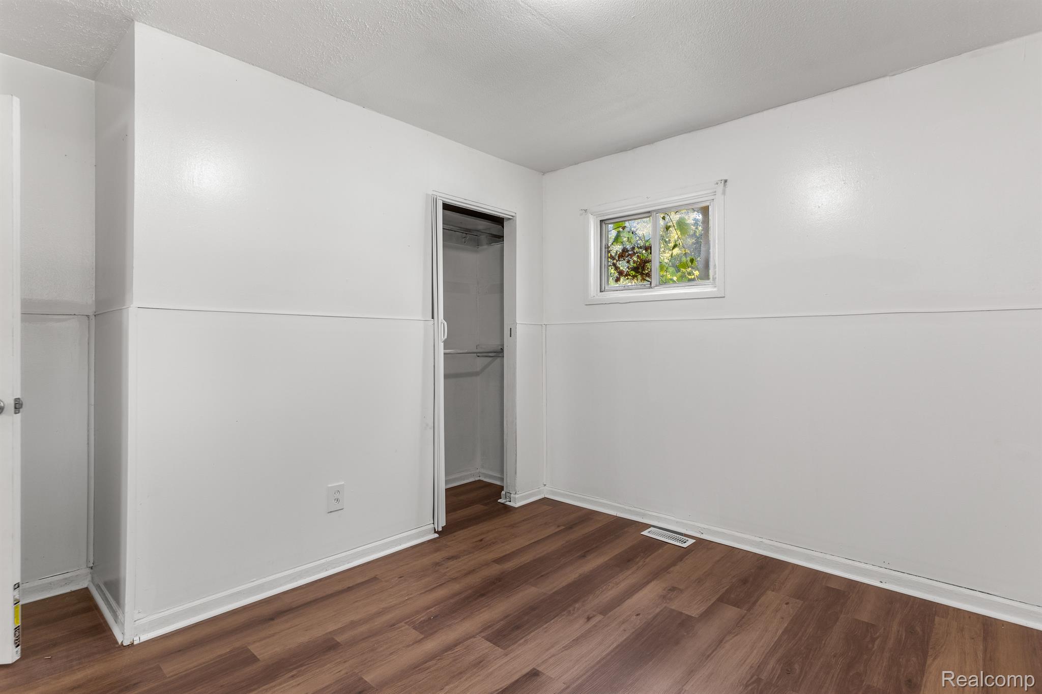26342 Hopkins Street Inkster, MI 48141 - Photo 18 of 26 Gallery Image 18