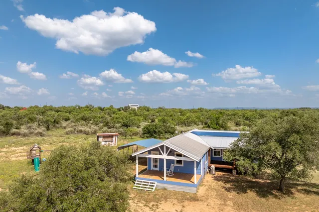 $320,000 | 4746 West W Highway, Llano, TX 78643