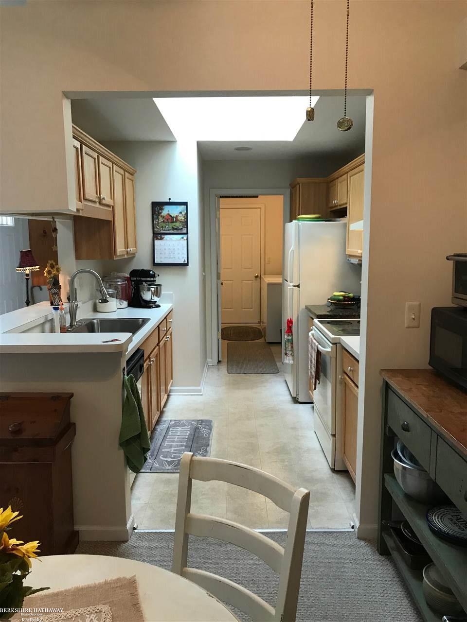 50117 Raleigh Court Macomb, MI 48044 - Photo 10 of 20 31394572-9.JPG