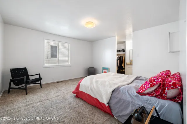 $2,800,000 | 662 East Hansen Avenue, Jackson, WY 83001