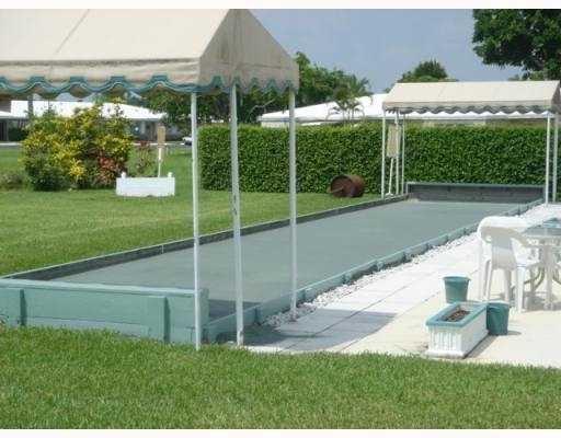 20841 Vinesta Circle, Unit 319 Boca Raton, FL 33433 - Photo 15 of 15 Bocce ct