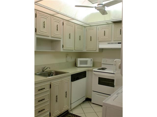 20841 Vinesta Circle, Unit 319 Boca Raton, FL 33433 - Photo 2 of 15 Additional Photo