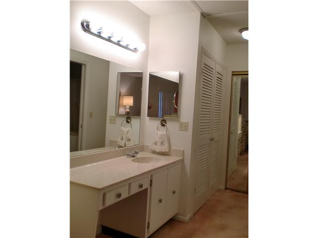20841 Vinesta Circle, Unit 319 Boca Raton, FL 33433 - Photo 8 of 15 Additional Photo