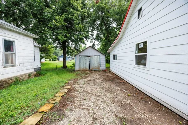 $42,000 | 142 Mill Street, Neodesha, KS 66757