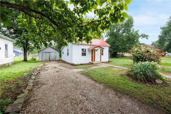 $42,000 | 142 Mill Street, Neodesha, KS 66757