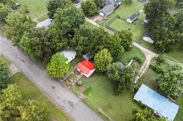 $42,000 | 142 Mill Street, Neodesha, KS 66757