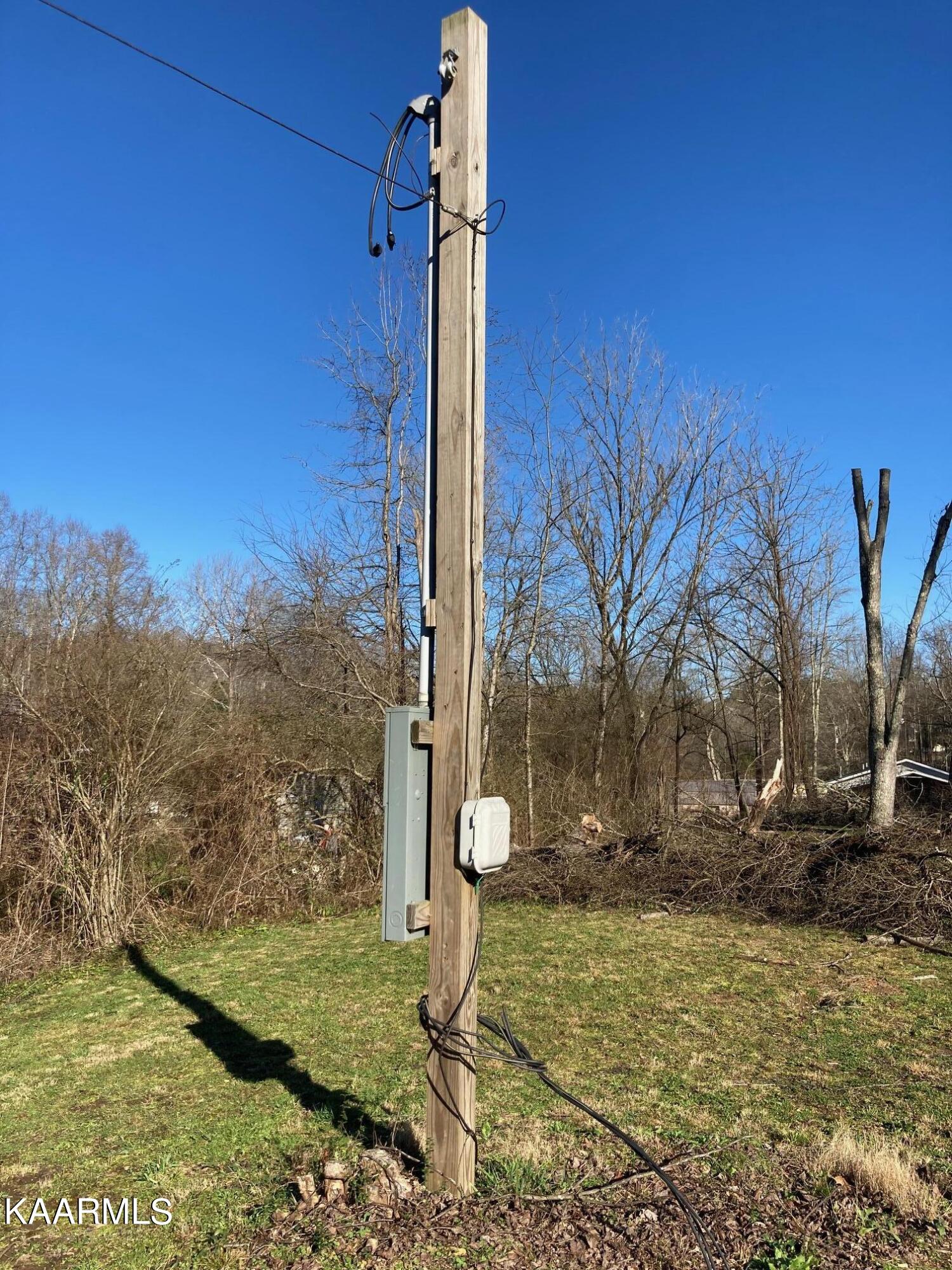 115 Patterson Road Oliver Springs, TN 37840 - Photo 11 of 14 electric service pole