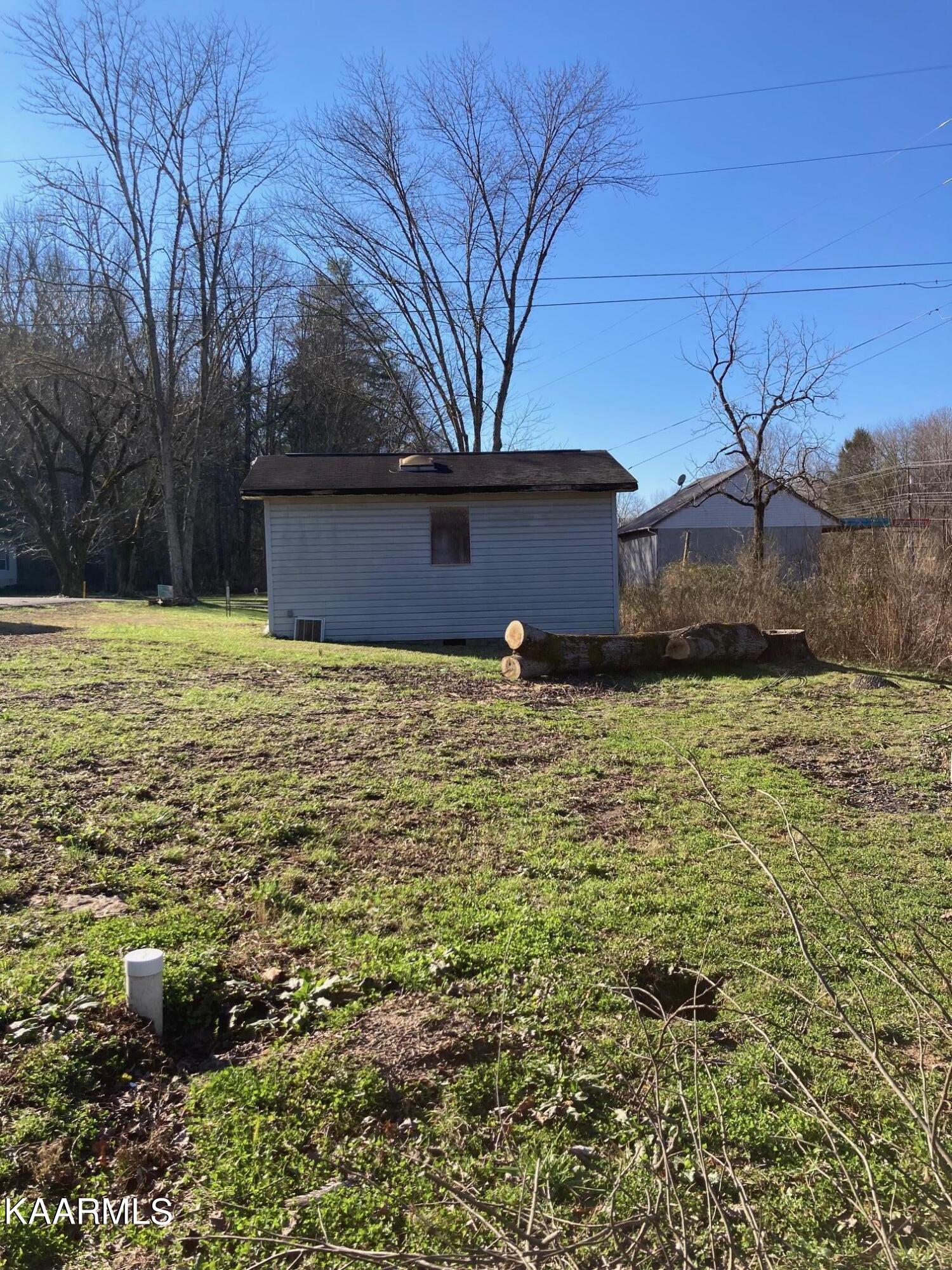 115 Patterson Road Oliver Springs, TN 37840 - Photo 6 of 14 view of right side