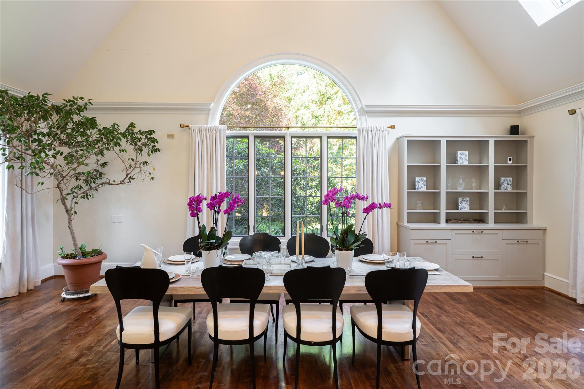 334 Vanderbilt Road Biltmore Forest, NC 28803 - Photo 11 of 48