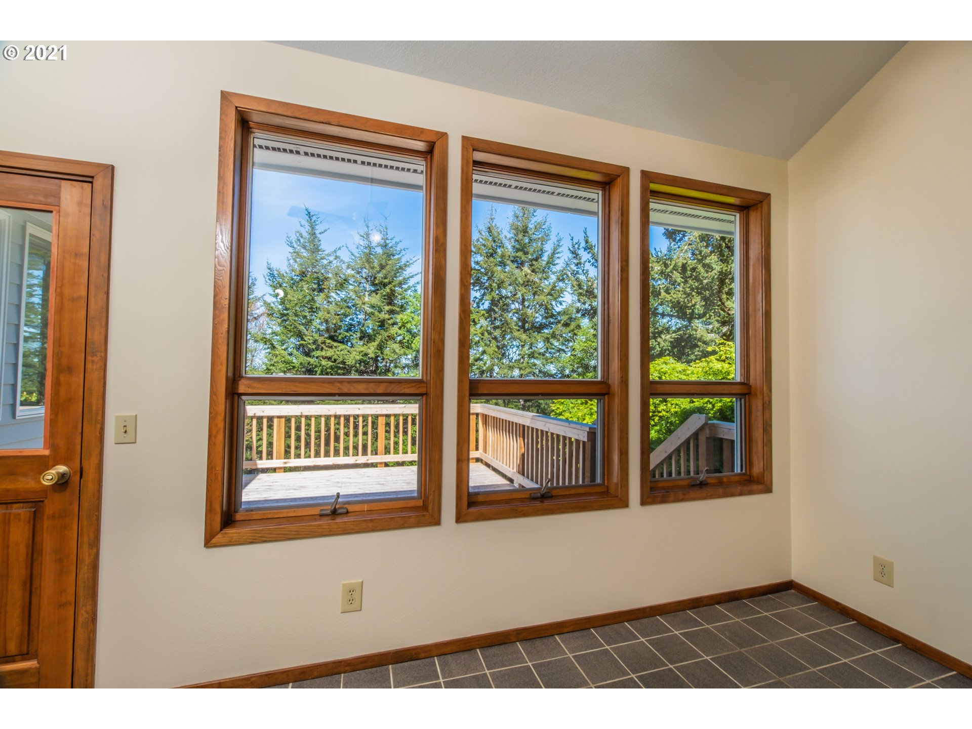 88581 Ocean View Lane Florence, OR 97439 - Photo 12 of 31 Gallery Image 12