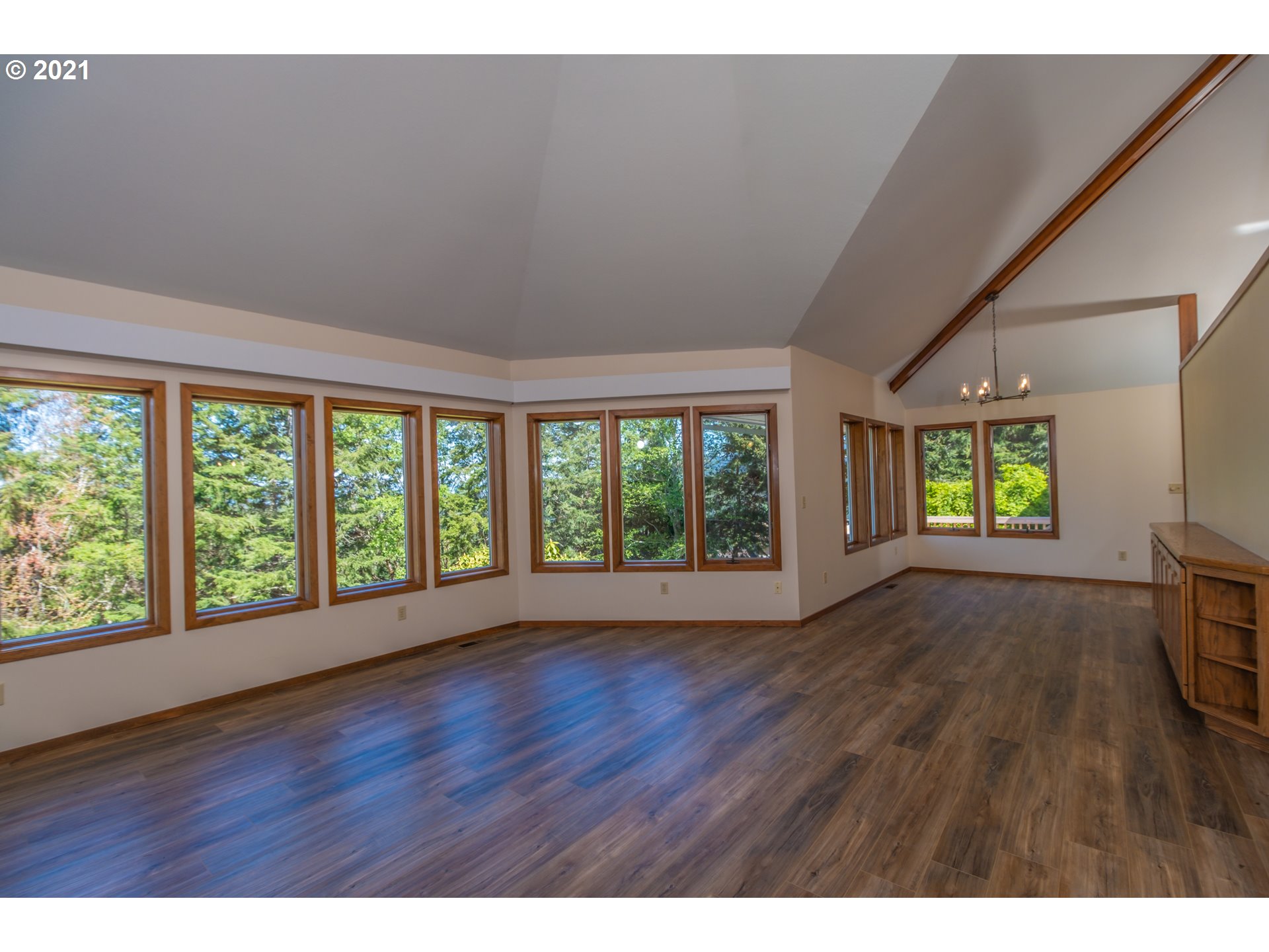 88581 Ocean View Lane Florence, OR 97439 - Photo 4 of 31 Gallery Image 4